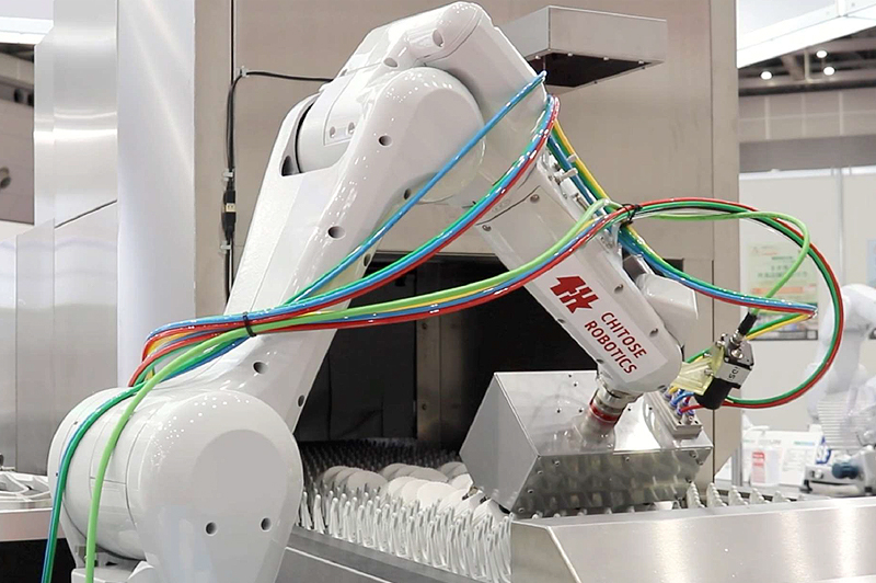 ホバート・ジャパン 食器洗浄業務ワンオペ化ロボットシステム